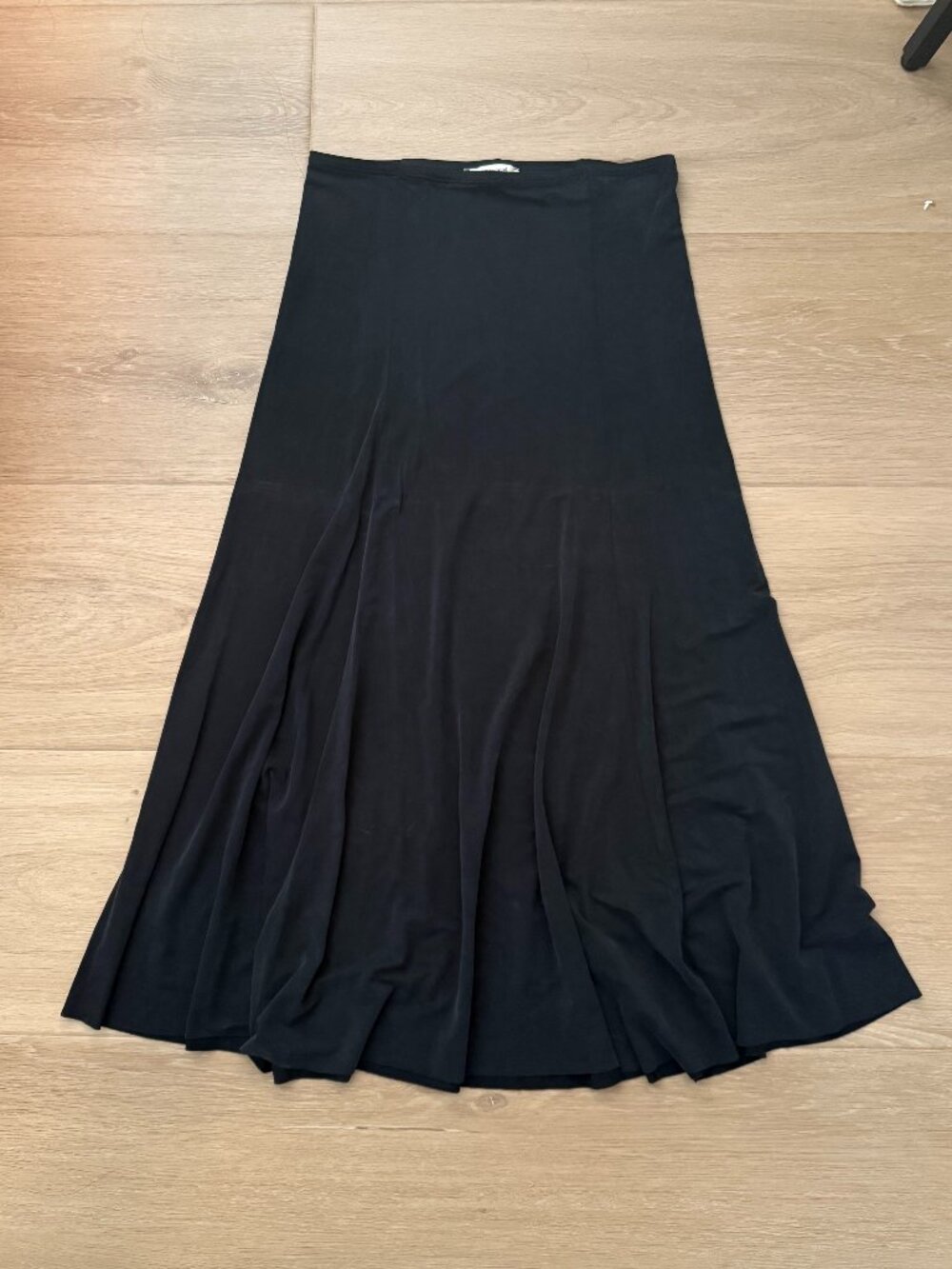 Paloma Wool Vicky Flared Cupro Skirt (Black, size M) - Picture 9 of 14